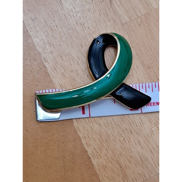 Green and Black Enamel Ribbon Lapel Pin Awareness Commemorative - Picture 4 of 4